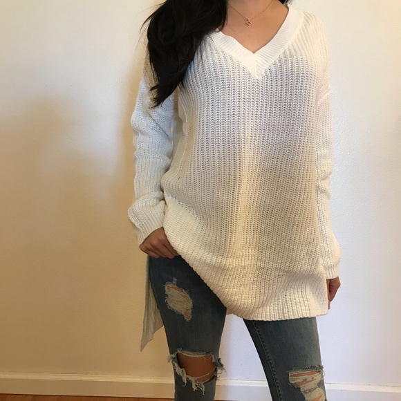 Sweaters - •LAST ONE• Ivory High Low Knit Sweater